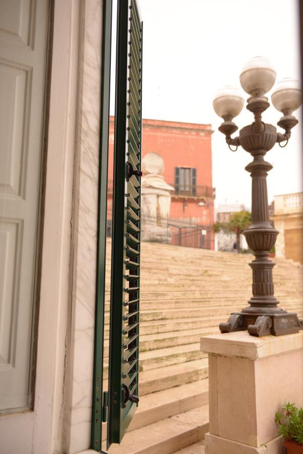 B&B Le Colonne Brindisi Exterior photo